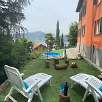 Bertacchi - Inside And Out Vakantiehuis Como
