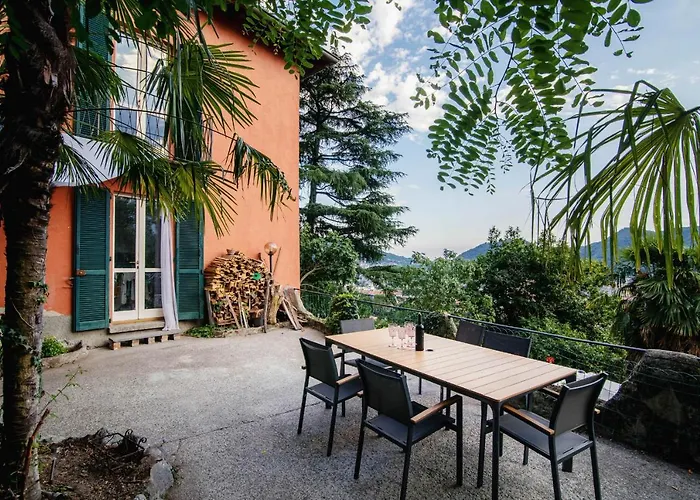 Bertacchi - Inside And Out Holiday home Como