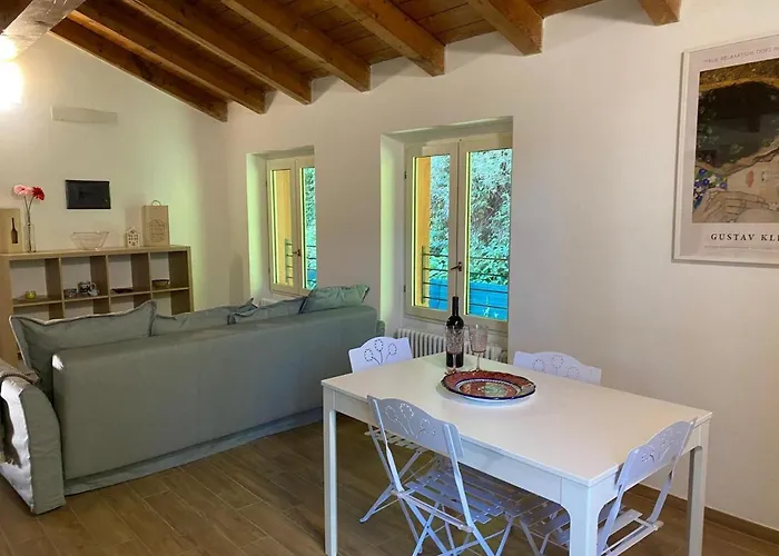 Casa vacanze Bertacchi - Inside&out *